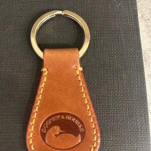 NWOT Dooney & Bourke Tan Leather Duck Logo Key Ring